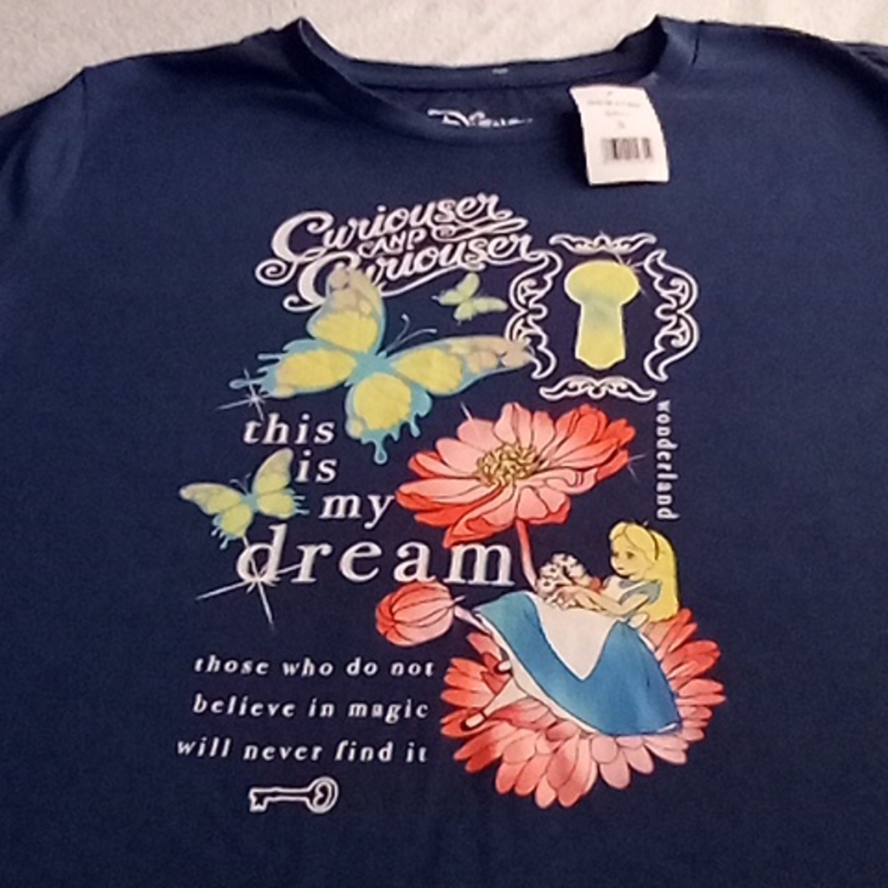 NWT Disney Girls Small (5/6) Alice in Wonderland Curiouser T-Shirt